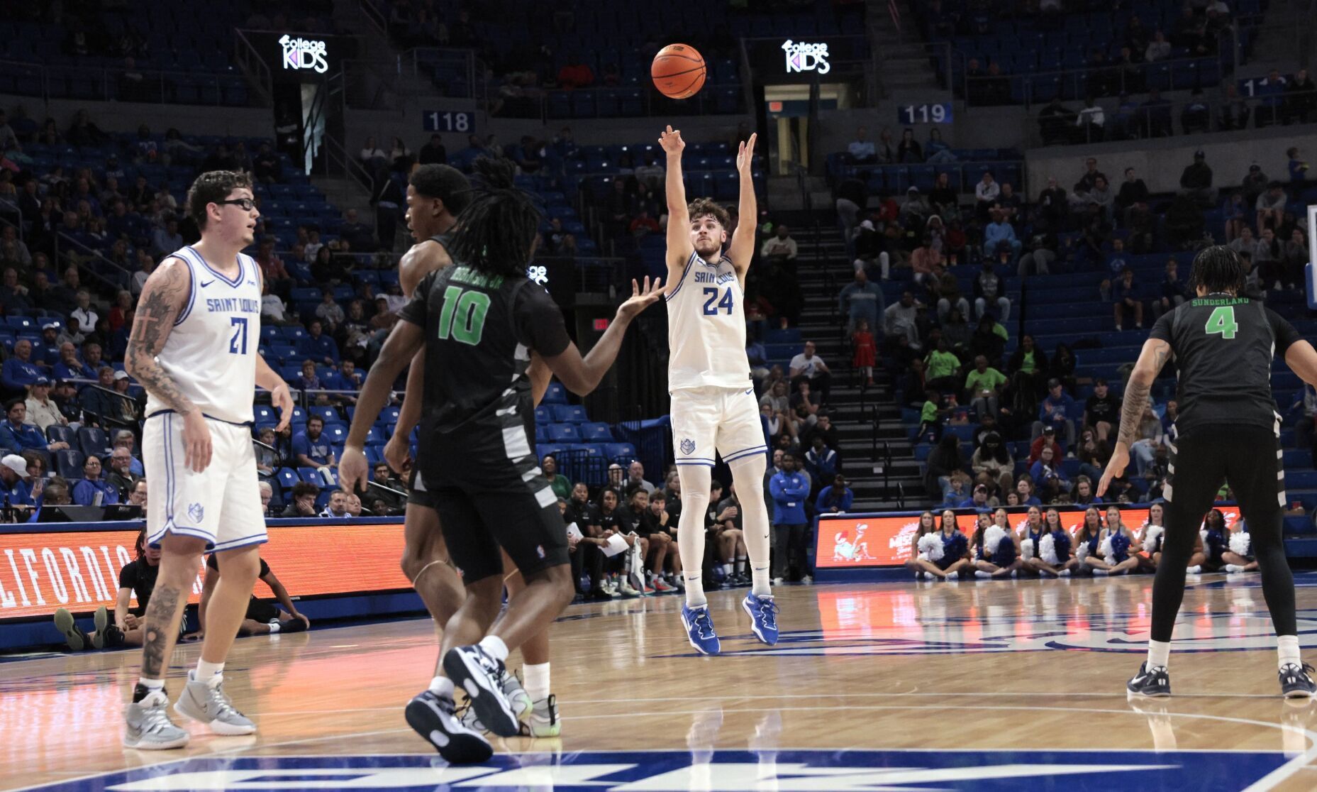 SLU, playing without point guard Isaiah Swope, has enough to beat William Woods 78-57